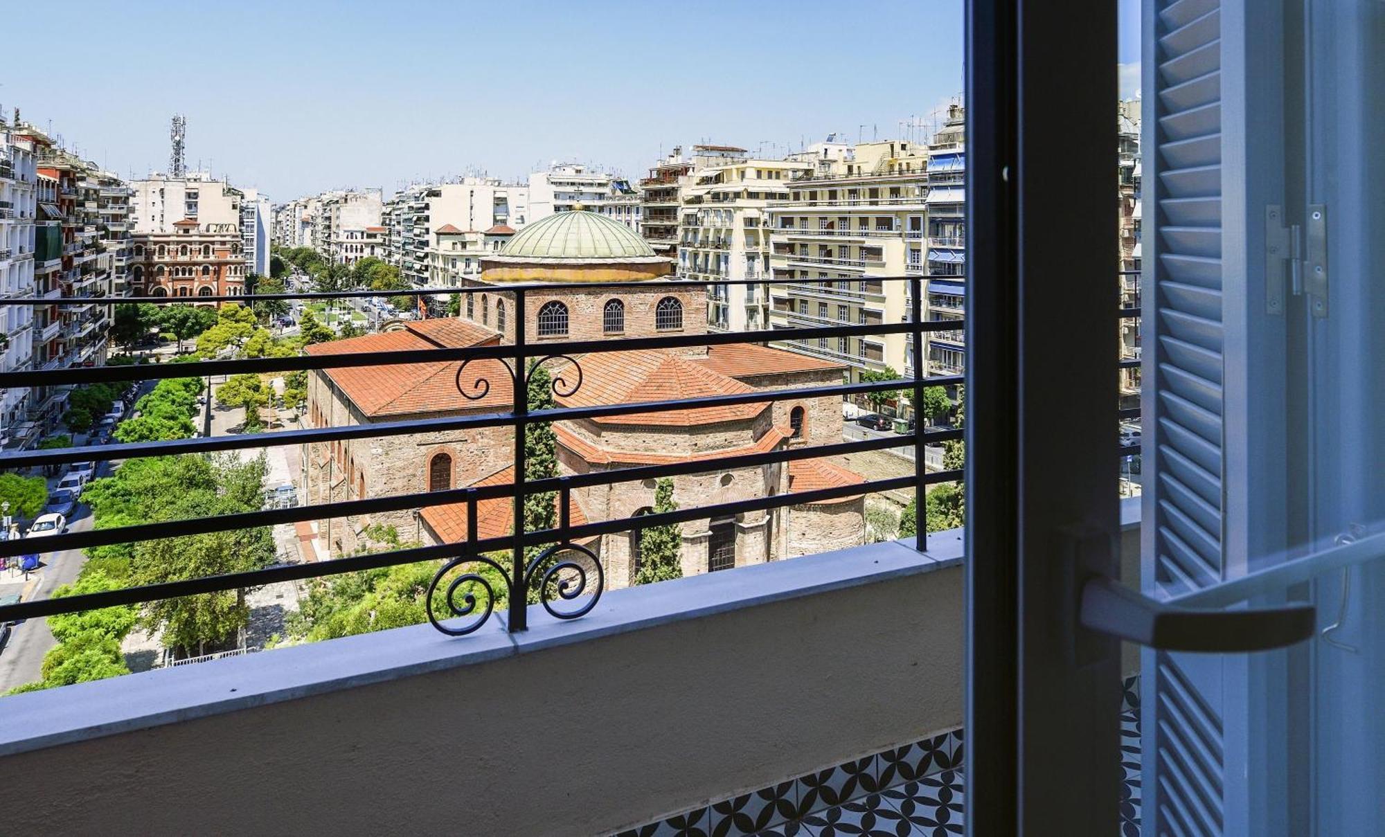 Queen Apartment Thessaloniki By Luxlikehome Exteriör bild